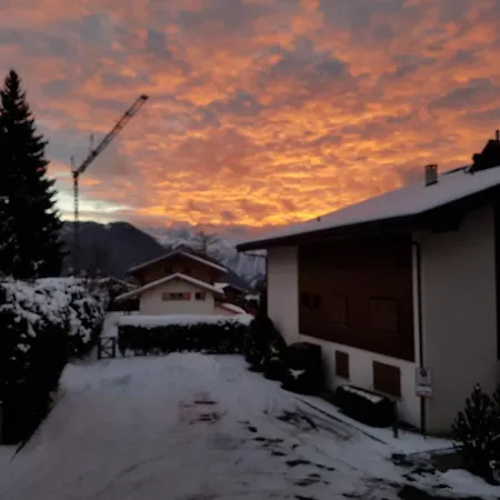 アパート Alpine Residence, The Residences *